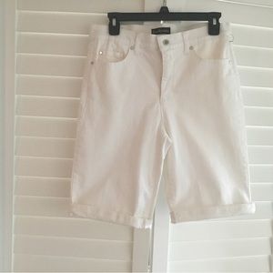 Kim Rogers White Denim Bermuda Shorts - size 10 GREAT FITTING!!!!